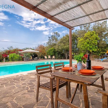 Villa Melograno With Exclusive Swimming Pool Surrounded By Greenery Campanedda Exteriör bild