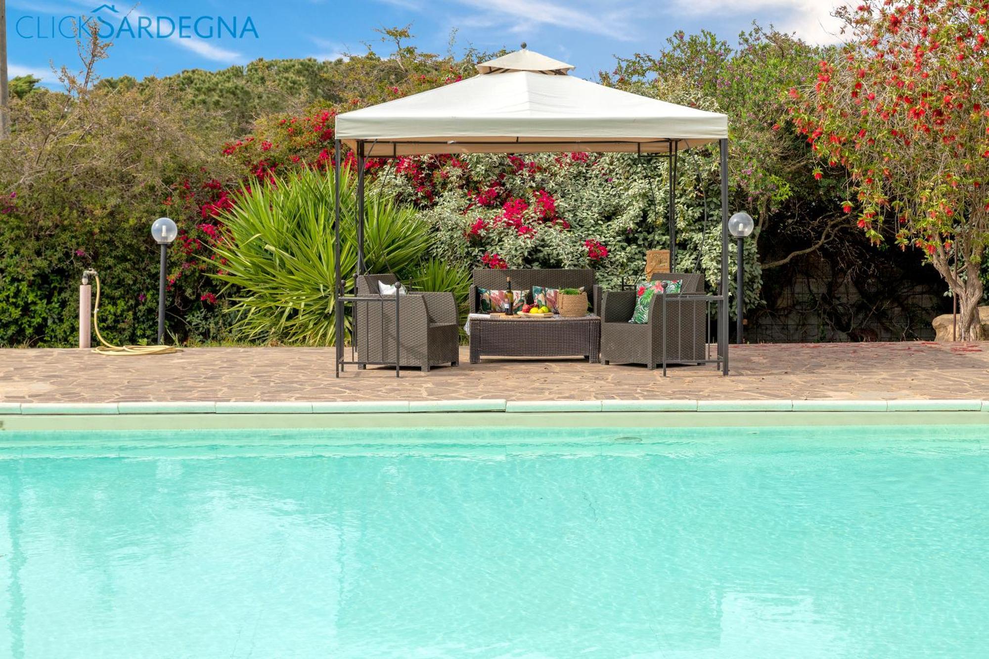 Villa Melograno With Exclusive Swimming Pool Surrounded By Greenery Campanedda Exteriör bild
